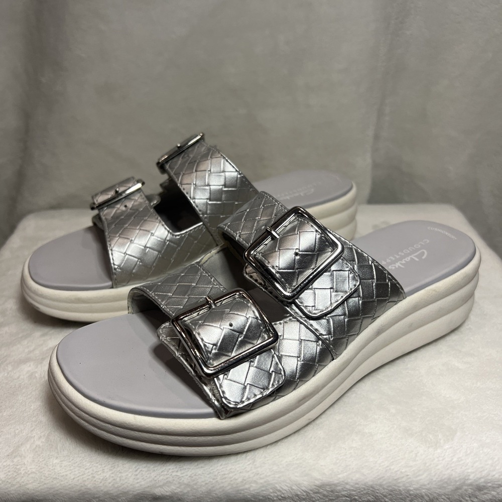 Clarks Cloudsteppers Silver Double Buckle Slide Sandals Women's Size 6 M